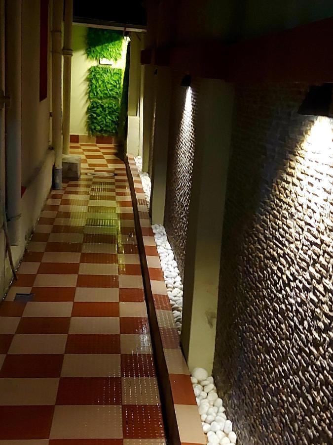 Ani'S Homestay Калькутта Экстерьер фото