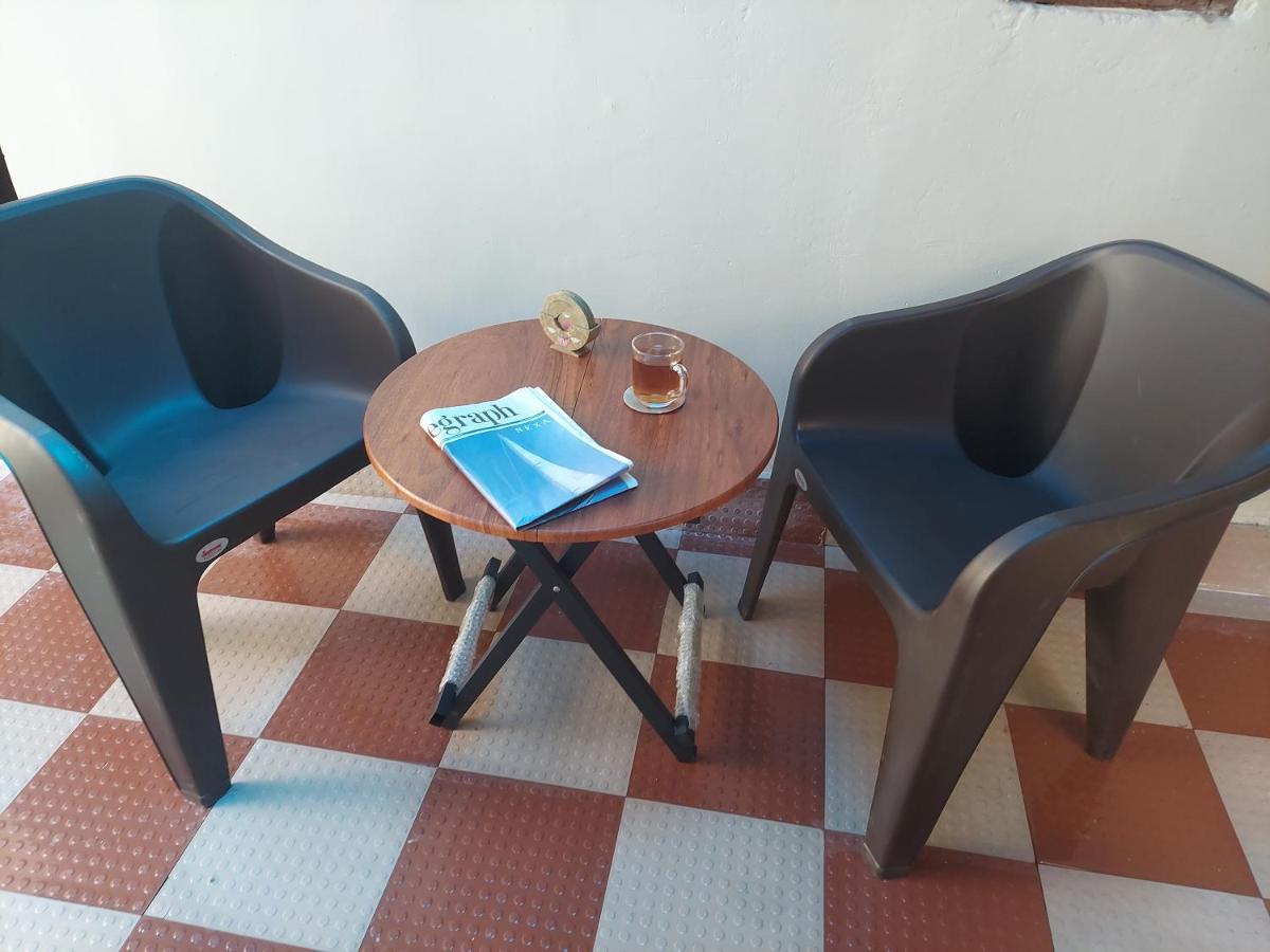 Ani'S Homestay Калькутта Экстерьер фото