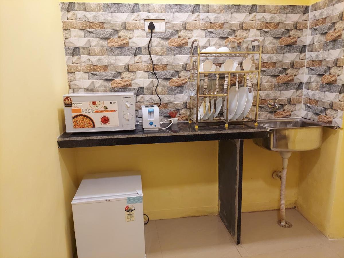 Ani'S Homestay Калькутта Экстерьер фото